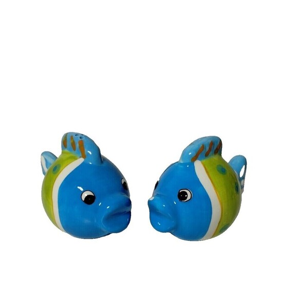 Hand Painted Ceramic Fish Shaped Salt and Pepper Shakers‎ - Blue, Green, White - Picture 1 of 8